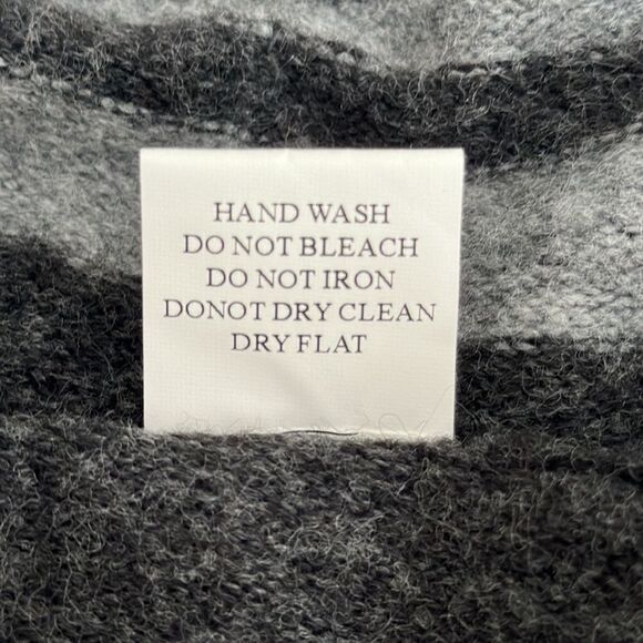 Veveret Women’s Wool Blend Grey Striped Open Front Pockets Cardigan Sweater M/L - Picture 9 of 13